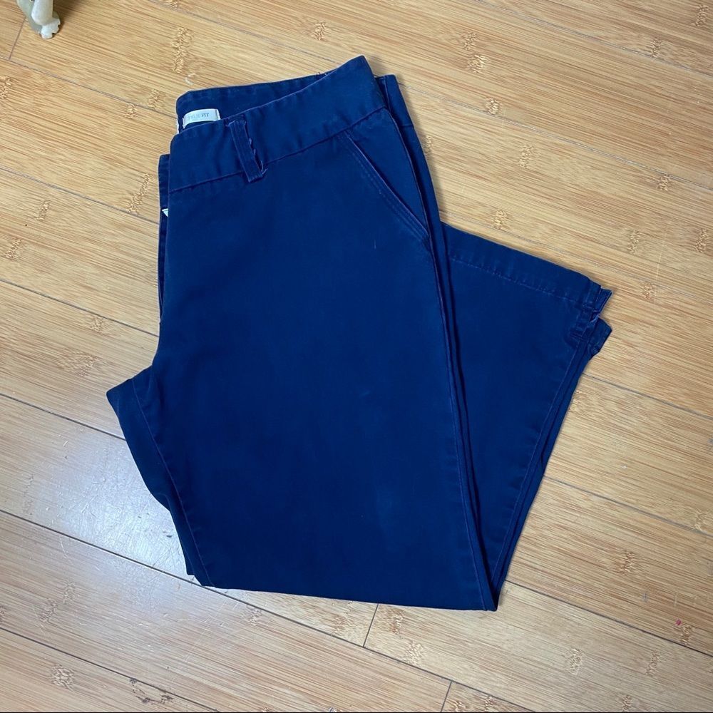 Capri Pants - Relaxed Fit - Navy - Size 6